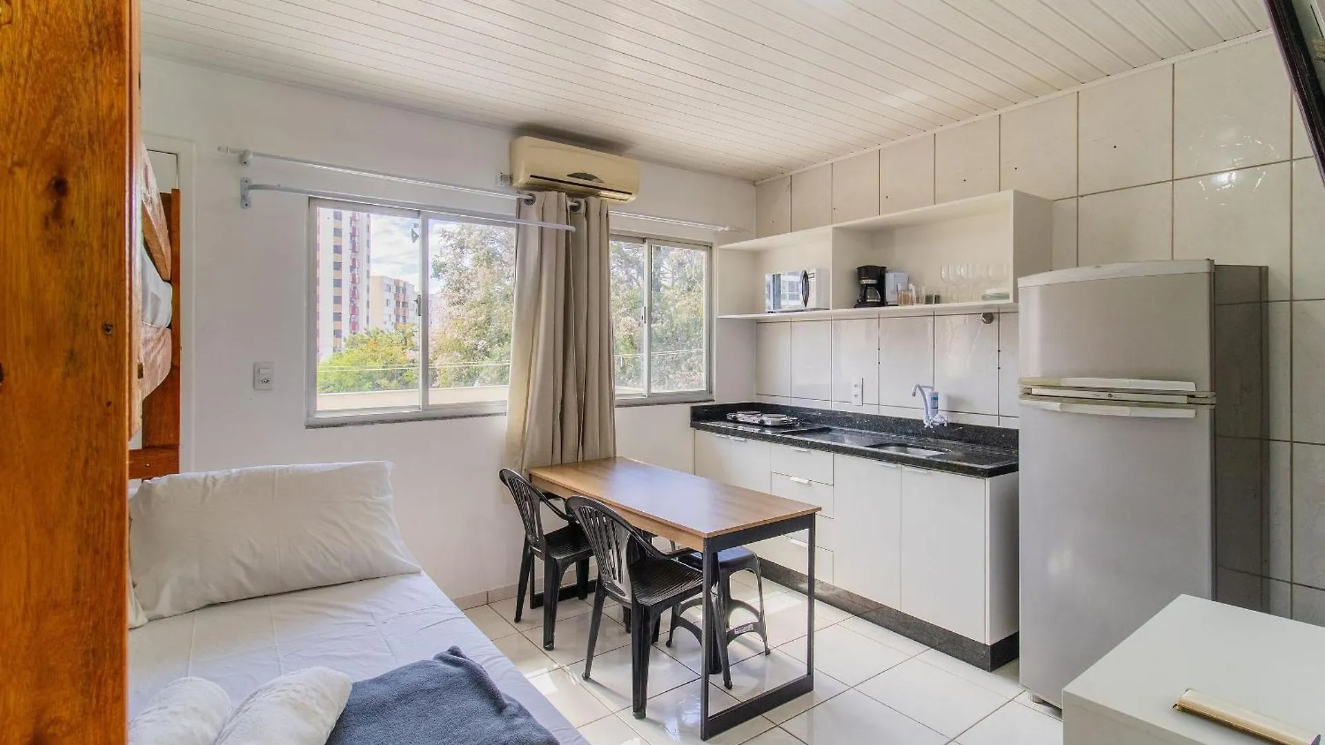 Апартаменты Lindos Lofts No Centro De Floripa - Flt Флорианополис 0*,  Бразилия